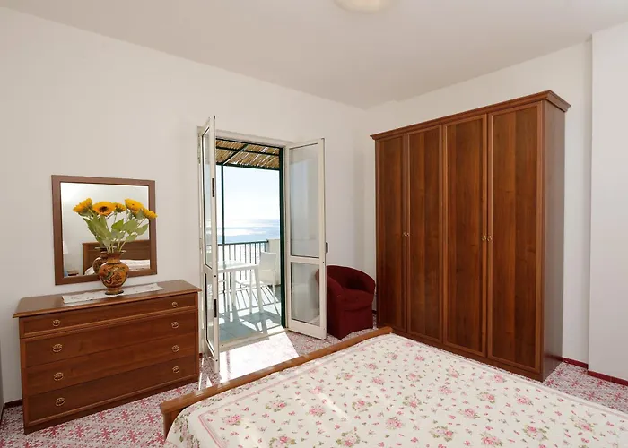 Blue Flowers B Lejlighed Amalfi